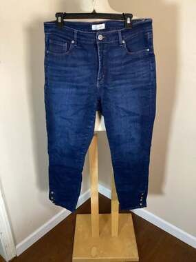 LOFT Curvy Skinny Jeans Size 32/14 Dark Wash Button Hem